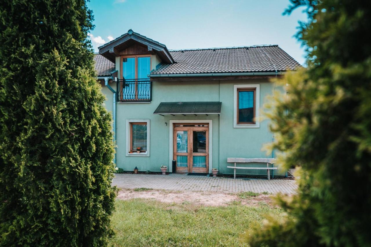 Bio Farma & Penzion Zlaty Hyl Novacany Bagian luar foto