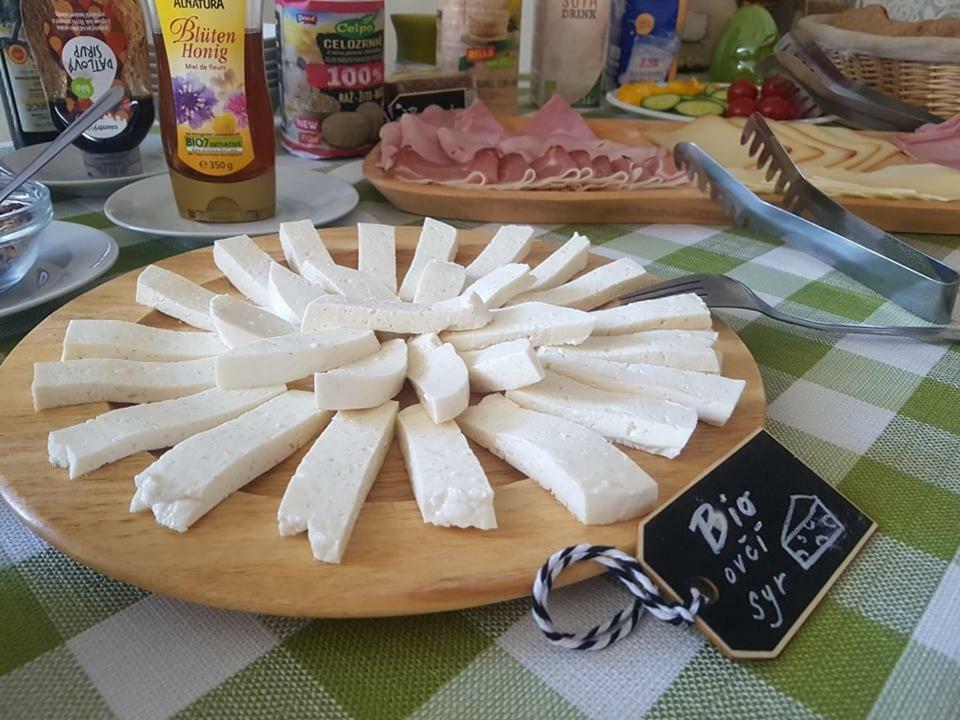 Bio Farma & Penzion Zlaty Hyl Novacany Bagian luar foto