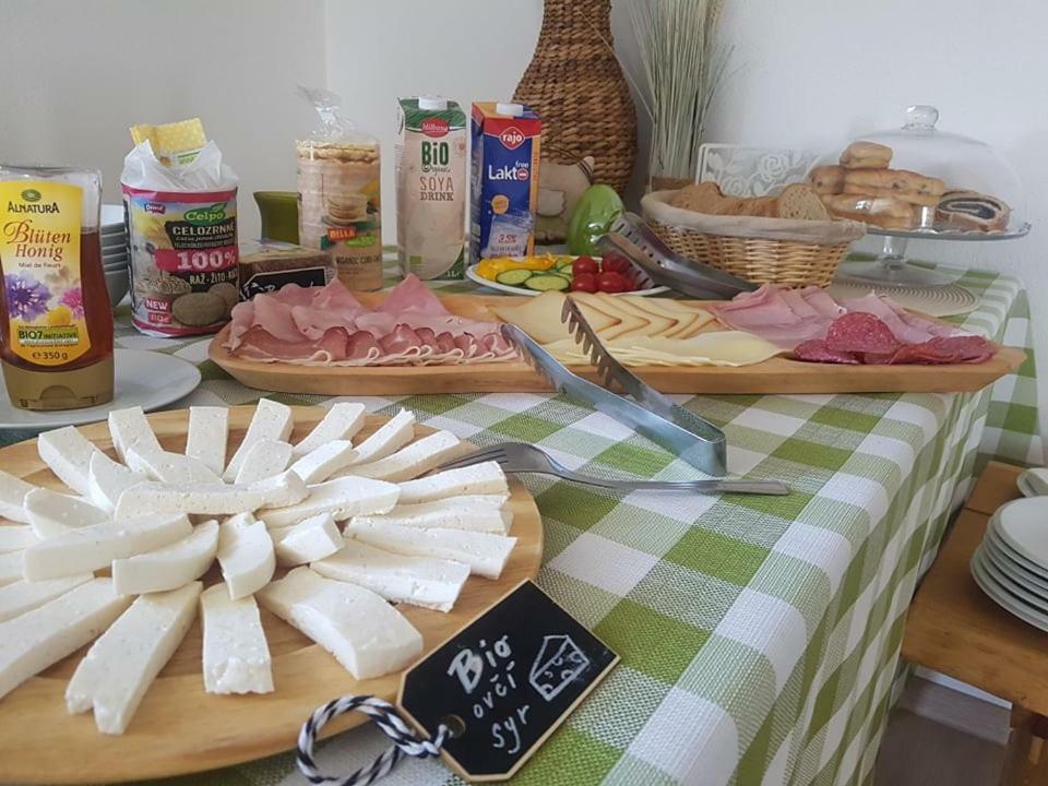 Bio Farma & Penzion Zlaty Hyl Novacany Bagian luar foto